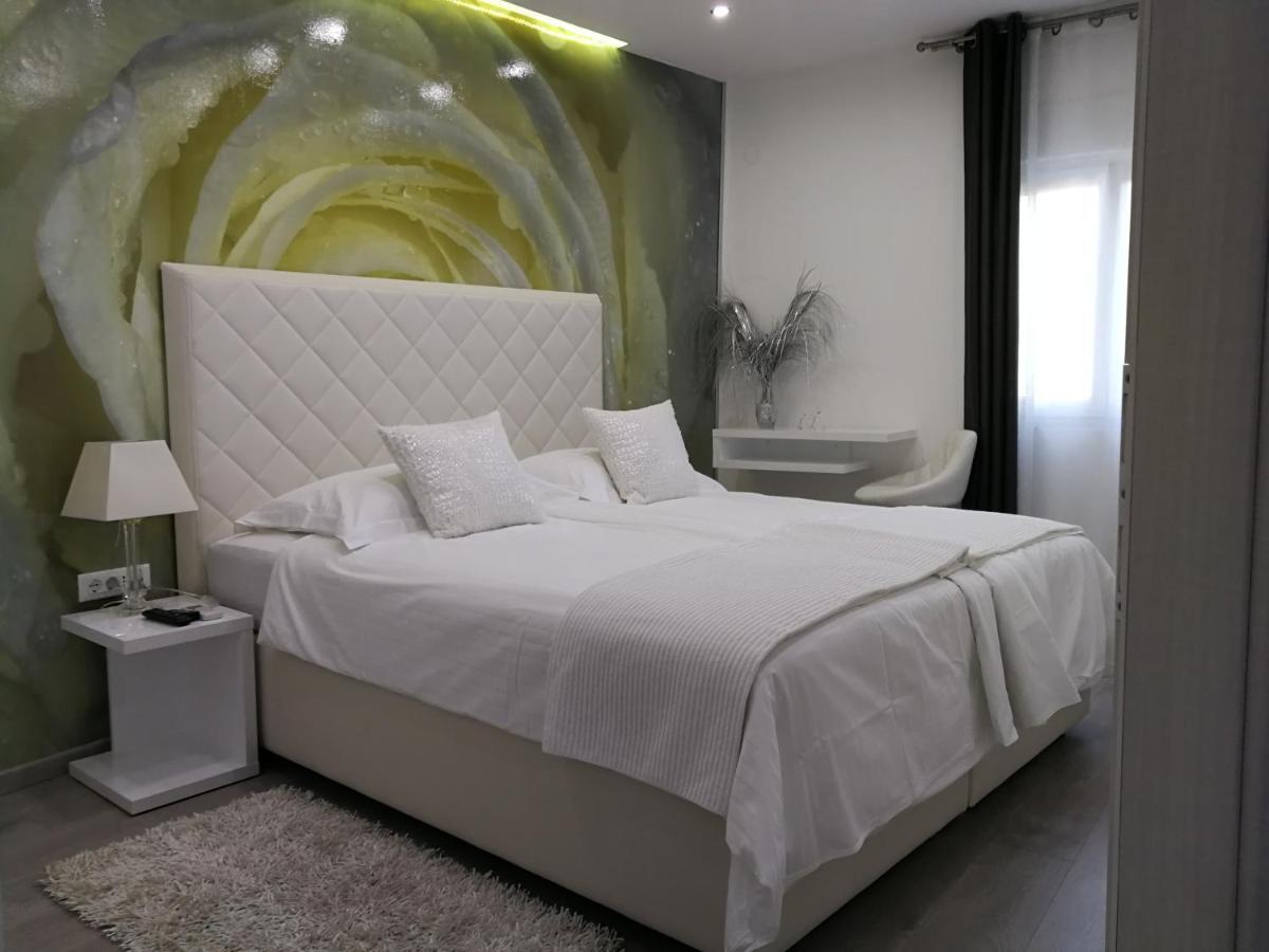 Palladium II City Center Apartments ماكارسكا المظهر الخارجي الصورة